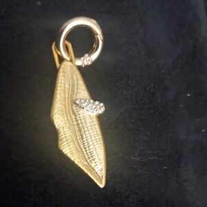 Pierced lips keyring charm Pendant with Crystals